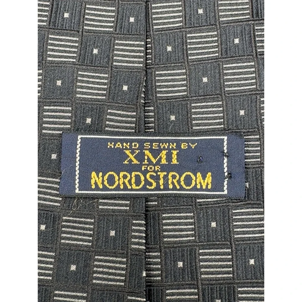 XMI Men's 100% Silk Tie Black Gray Nordstrum Geometric Hand Made in the USA EUC